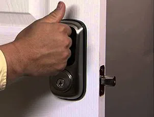 Lock Locksmith Tech San Diego, CA 619-215-9086 - 24-7-locksmith-key-service